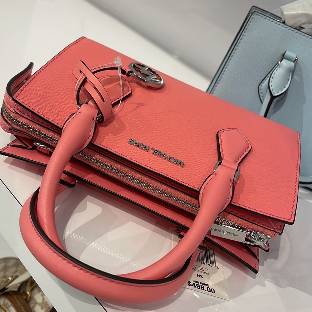 MICHAEL KORS
Sheila Small Faux Saffiano Leather Satchel
Tea Rose 
NWT - Picture 6 of 16